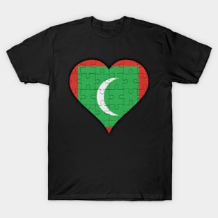 Maldivian Jigsaw Puzzle Heart Design - Gift for Maldivian With Maldives Roots T-Shirt